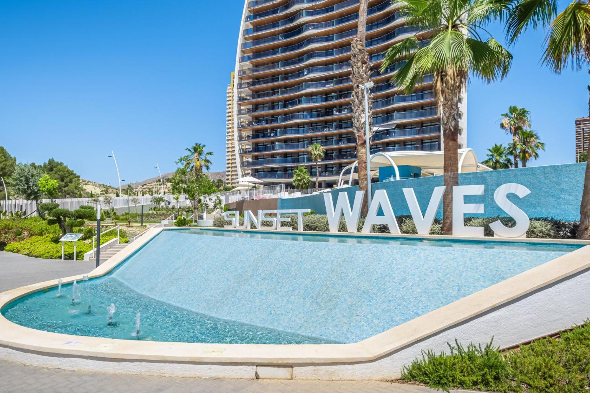 Sunset Waves 18-35 Poniente Beach Resort Бенідорм Екстер'єр фото